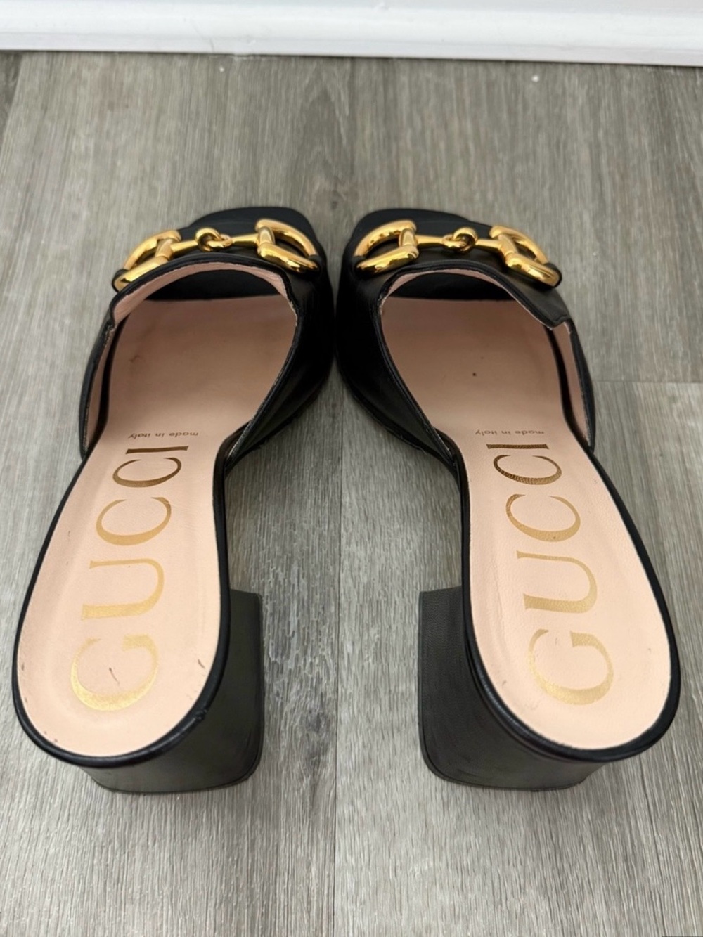 Gucci Black Leather Heel Sandal with Gold Horsebit - Picture 8 of 9